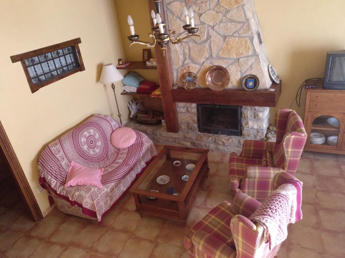 Casa Rural Amador Villarroya de los Pinares المظهر الخارجي الصورة