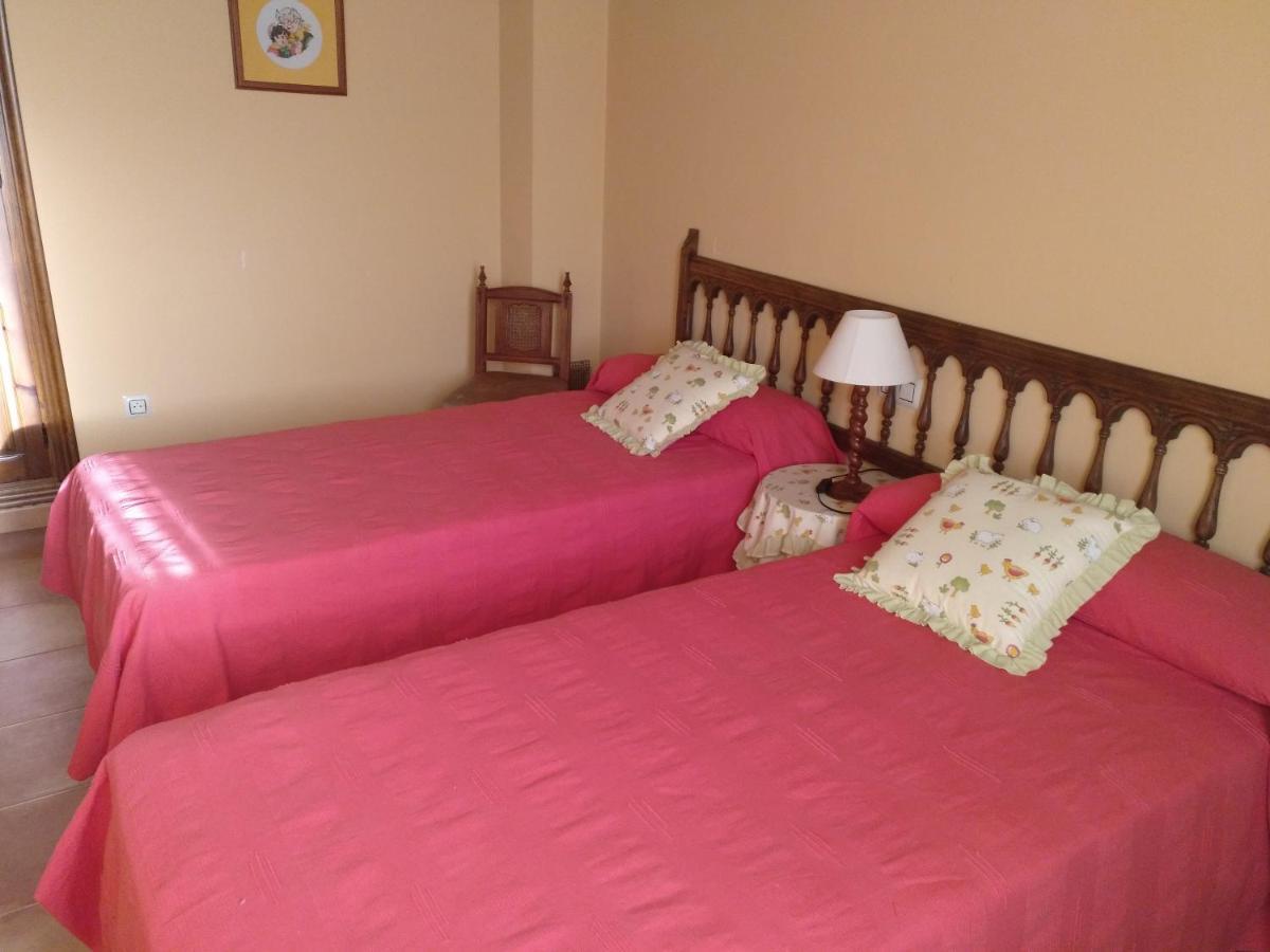 Casa Rural Amador Villarroya de los Pinares المظهر الخارجي الصورة